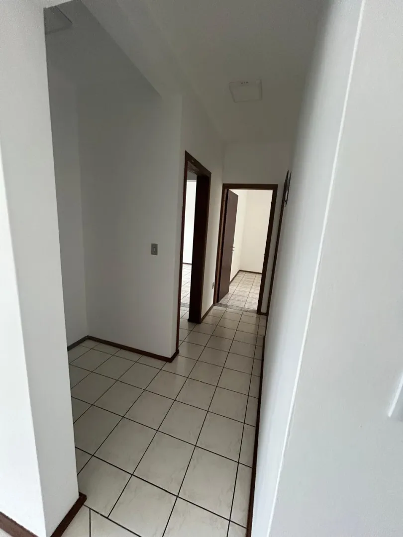 Apartamento amplo. Bem localizado  Timbó - 