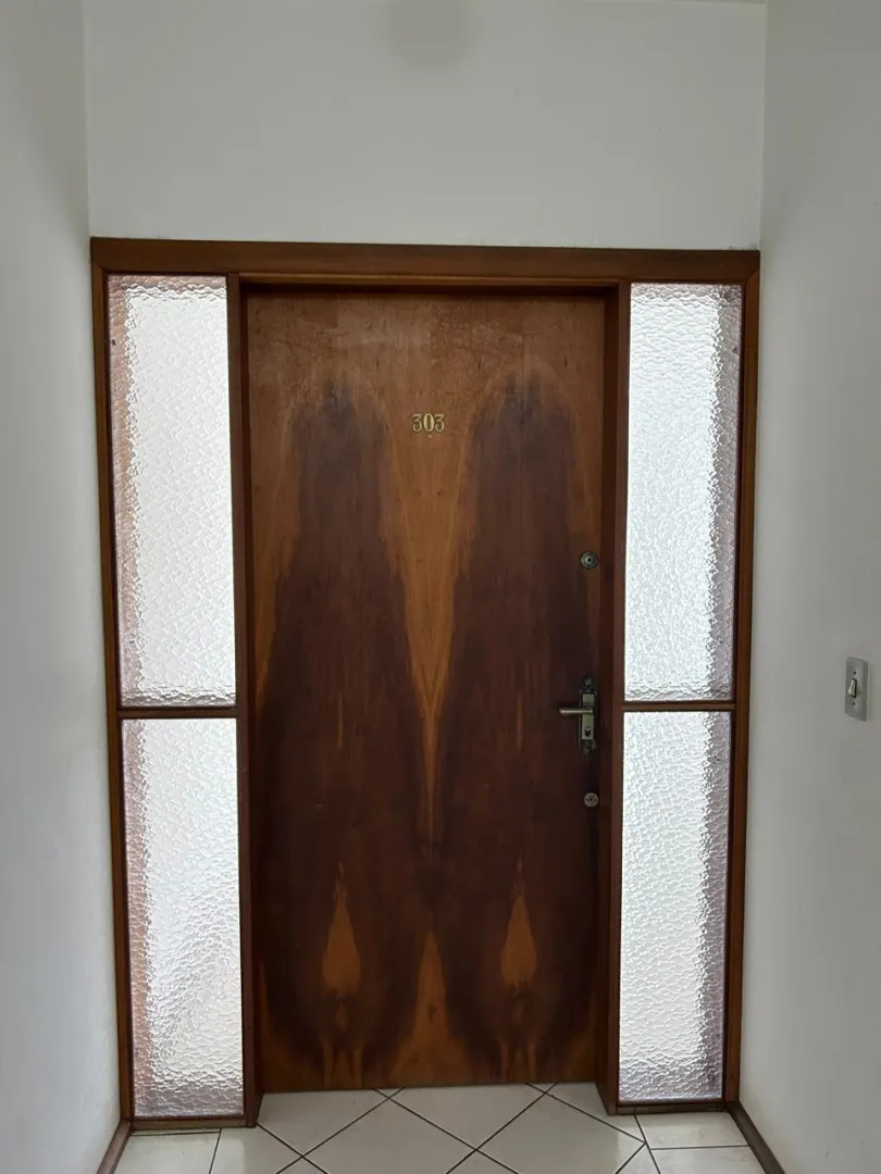 Apartamento amplo. Bem localizado  Timbó - 