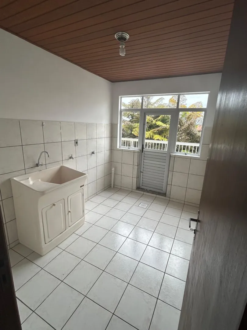 Apartamento amplo. Bem localizado  Timbó - 