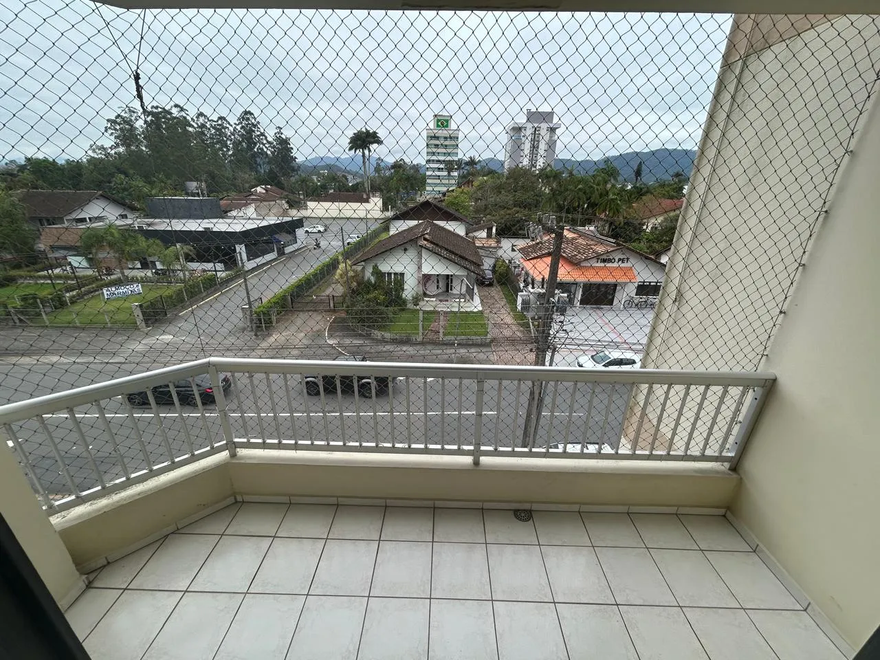 Apartamento amplo. Bem localizado  Timbó - 