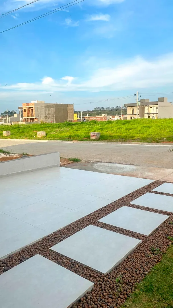 Casa t&eacute;rrea nova no Caucaia Home Club: 3 dormit&oacute;rios, jardim de inverno e lazer de clube  Vargem Grande Paulista - 