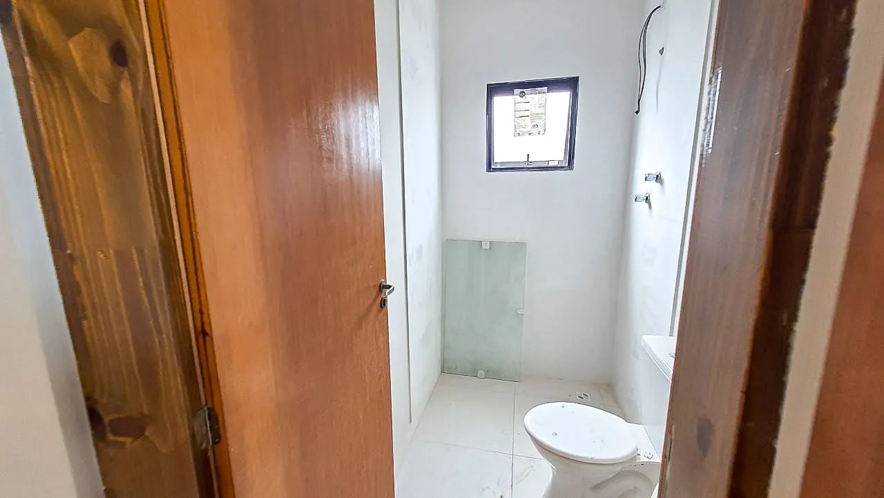 Casa t&eacute;rrea moderna com espa&ccedil;o gourmet e quintal privativo no Lago dos P&aacute;ssaros  Cotia - 