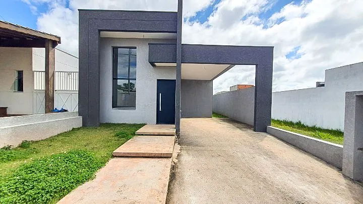 Casa t&eacute;rrea moderna com espa&ccedil;o gourmet e quintal privativo no Lago dos P&aacute;ssaros  Cotia - 