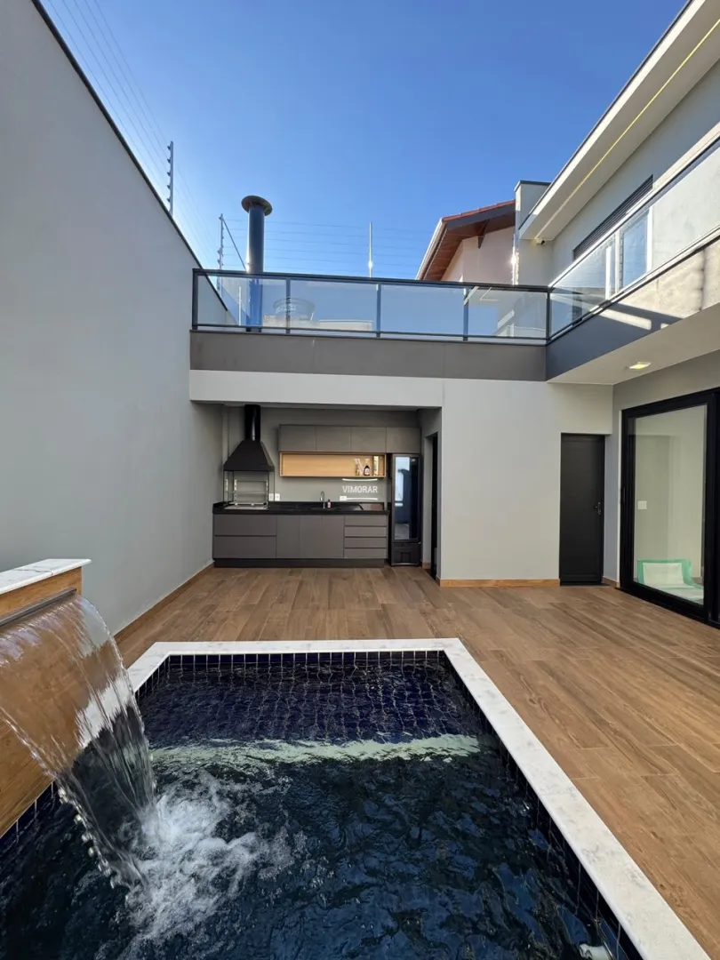 Sobrado 3 dormit&oacute;rios sendo 1 su&iacute;te + &aacute;rea gourmet com piscina  Guarulhos - 