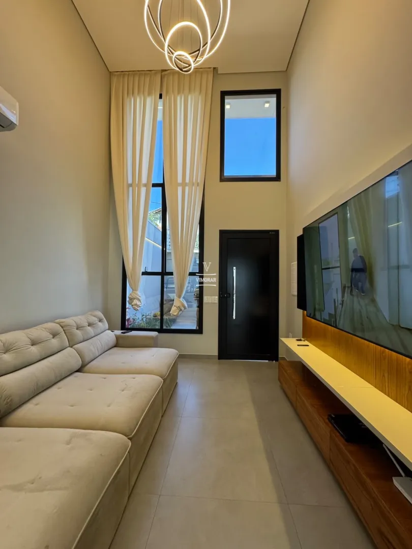 Sobrado 3 dormit&oacute;rios sendo 1 su&iacute;te + &aacute;rea gourmet com piscina  Guarulhos - 