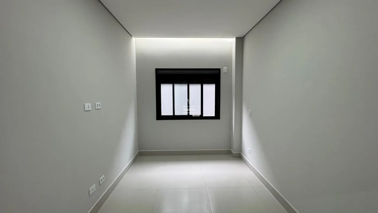 Casa 3 dormit&oacute;rios sendo 1 su&iacute;te + &aacute;rea gourmet com churrasqueira  Itaquaquecetuba - 