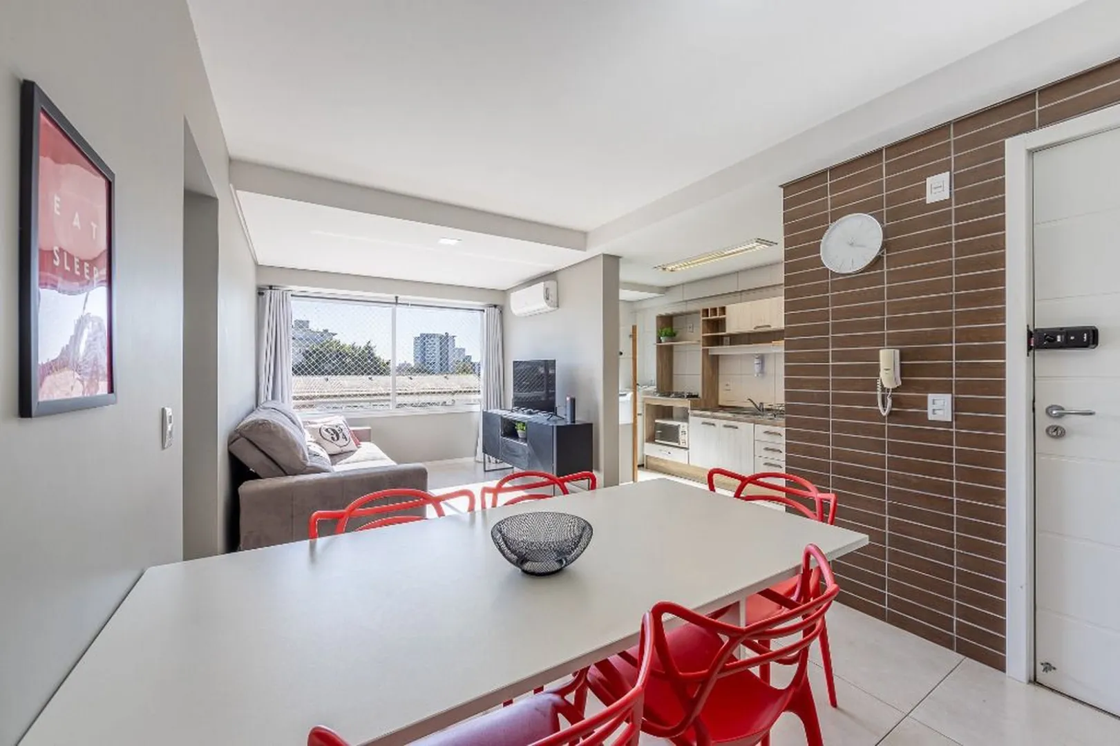 R$ 425.000 - OPORTUNIDADE - &Oacute;TIMO APARTAMENTO - 60M2 - 2 DORM - SU&Iacute;TE - 2 VAGAS Avenida Bento Gonçalves Porto Alegre - 