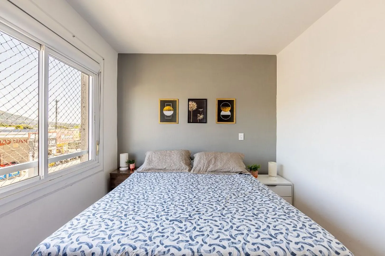 R$ 425.000 - OPORTUNIDADE - &Oacute;TIMO APARTAMENTO - 60M2 - 2 DORM - SU&Iacute;TE - 2 VAGAS Avenida Bento Gonçalves Porto Alegre - 