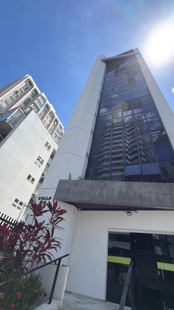APARTAMENTO 4 QUARTOS SU&Iacute;TES 2 GARAGENS ELEVADOR &Agrave; VENDA NA GRA&Ccedil;A Rua da Paz Salvador - 