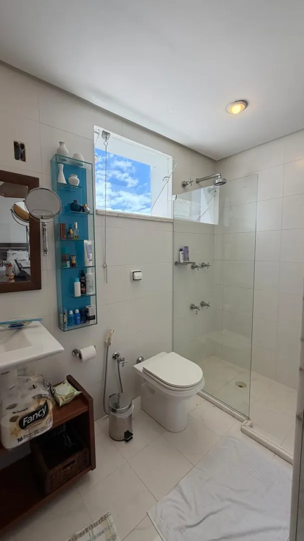 APARTAMENTO 4 QUARTOS SU&Iacute;TES 2 GARAGENS ELEVADOR &Agrave; VENDA NA GRA&Ccedil;A Rua da Paz Salvador - 