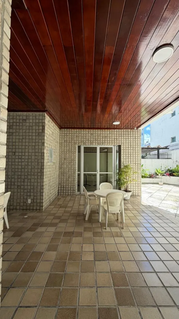 APARTAMENTO 4 QUARTOS SU&Iacute;TES 2 GARAGENS ELEVADOR &Agrave; VENDA NA GRA&Ccedil;A Rua da Paz Salvador - 