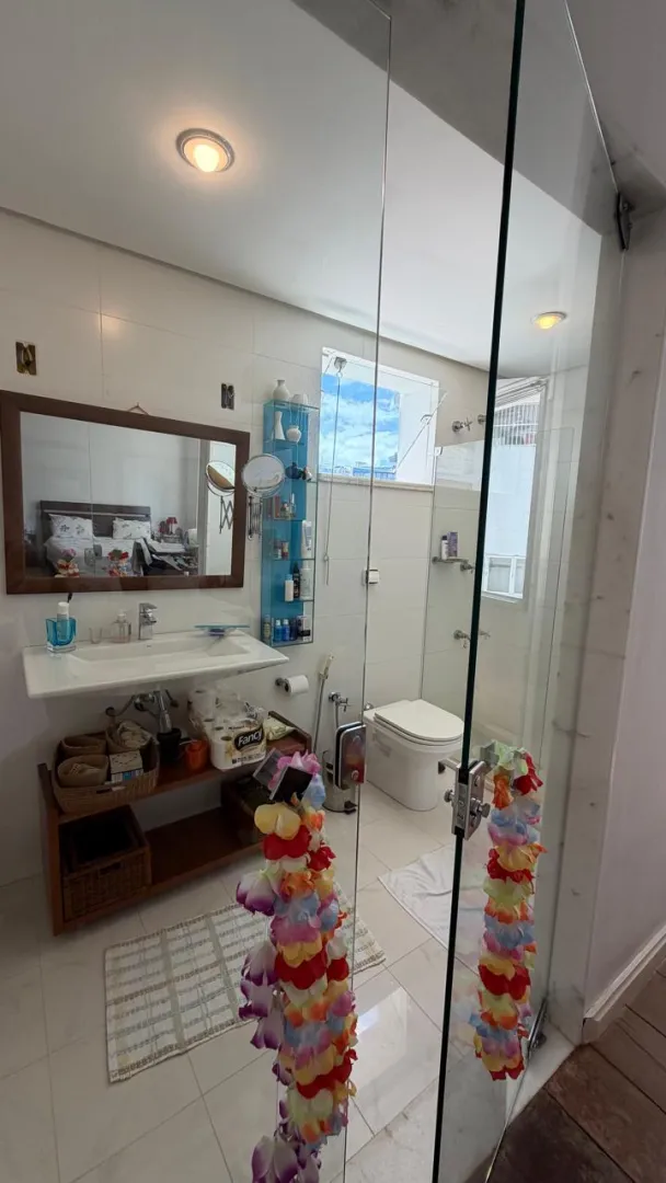 APARTAMENTO 4 QUARTOS SU&Iacute;TES 2 GARAGENS ELEVADOR &Agrave; VENDA NA GRA&Ccedil;A Rua da Paz Salvador - 