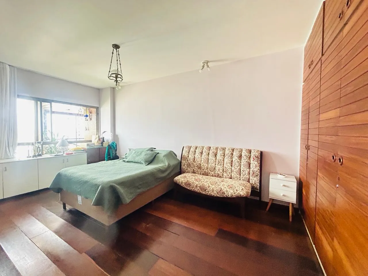 APARTAMENTO 330m&sup2; 4 SU&Iacute;TES ANDAR ALTO VARANDA QUADRA &Agrave; VENDA NA BARRA! Rua Tenente Pires Ferreira Salvador - 
