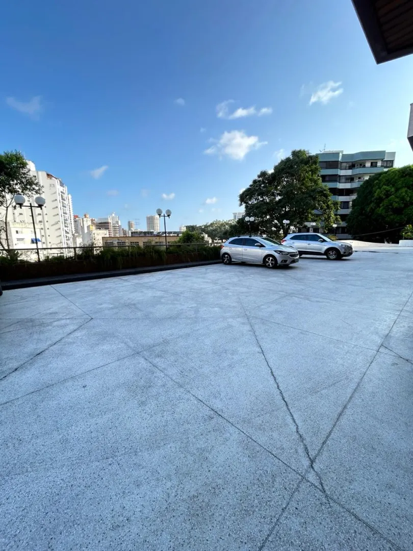 APARTAMENTO 330m&sup2; 4 SU&Iacute;TES ANDAR ALTO VARANDA QUADRA &Agrave; VENDA NA BARRA! Rua Tenente Pires Ferreira Salvador - 
