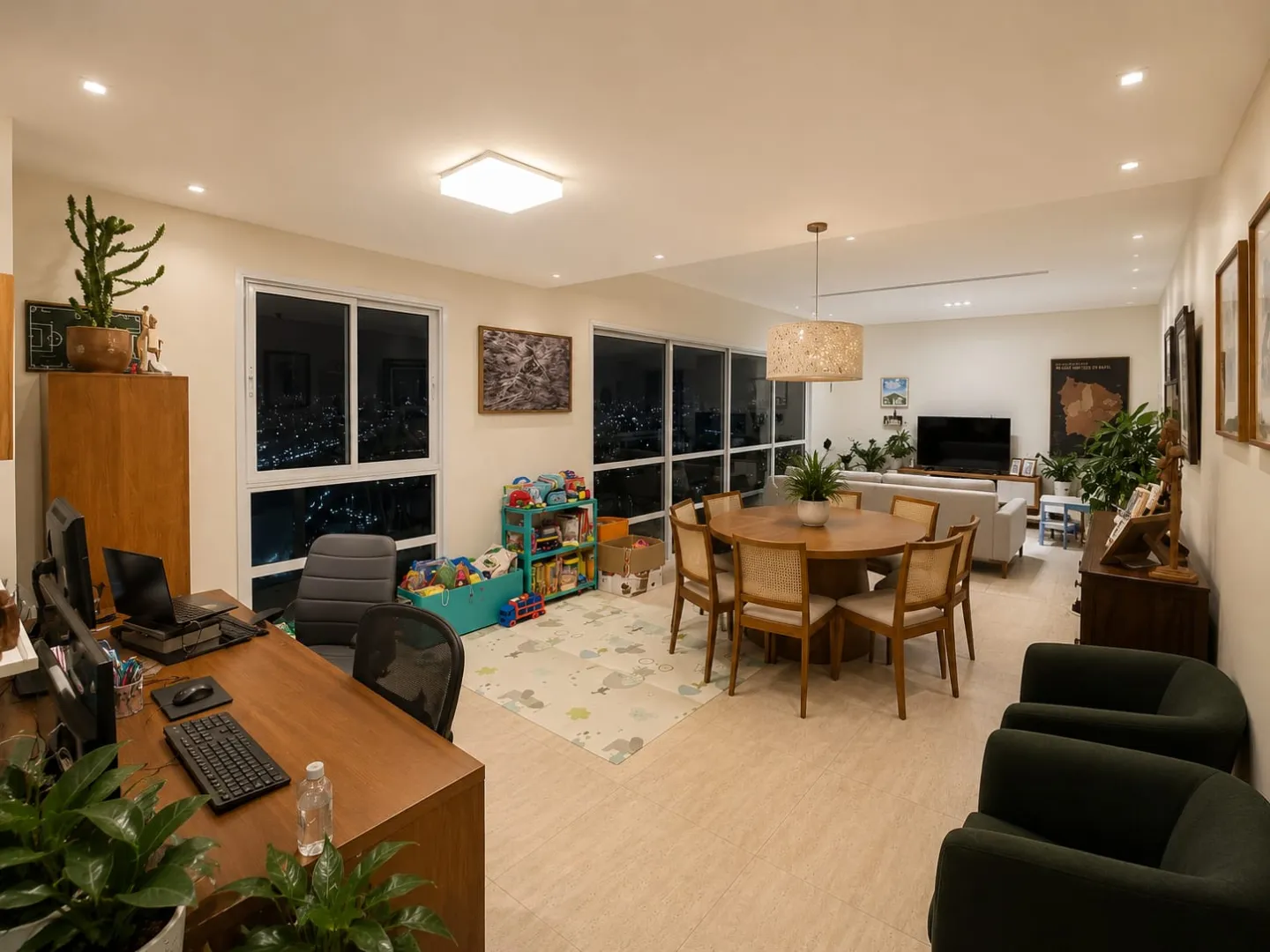 APARTAMENTO 3 SU&Iacute;TES VARANDA PISCINA QUADRA 4 GARAGENS &Agrave; VENDA HORTO BELA VISTA  Salvador - 