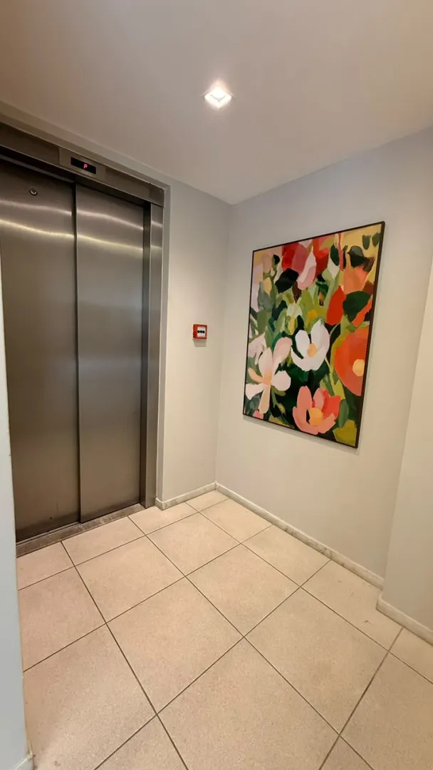 QUARTO E SALA VARANDA GARAGEM ELEVADOR &Agrave; VENDA NO RIO VERMELHO!  Salvador - 
