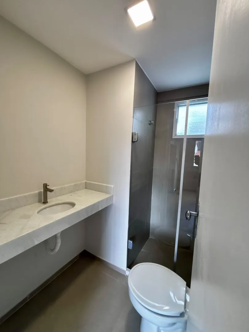 APARTAMENTO 3 QUARTOS  SU&Iacute;TE NASCENTE GARAGENS ELEVADOR PISCINA &Agrave; VENDA RIO VERMELHO  Salvador - 
