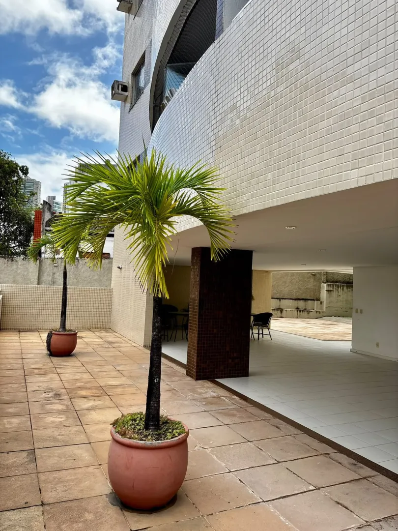 APARTAMENTO 3 QUARTOS  SU&Iacute;TE NASCENTE GARAGENS ELEVADOR PISCINA &Agrave; VENDA RIO VERMELHO  Salvador - 