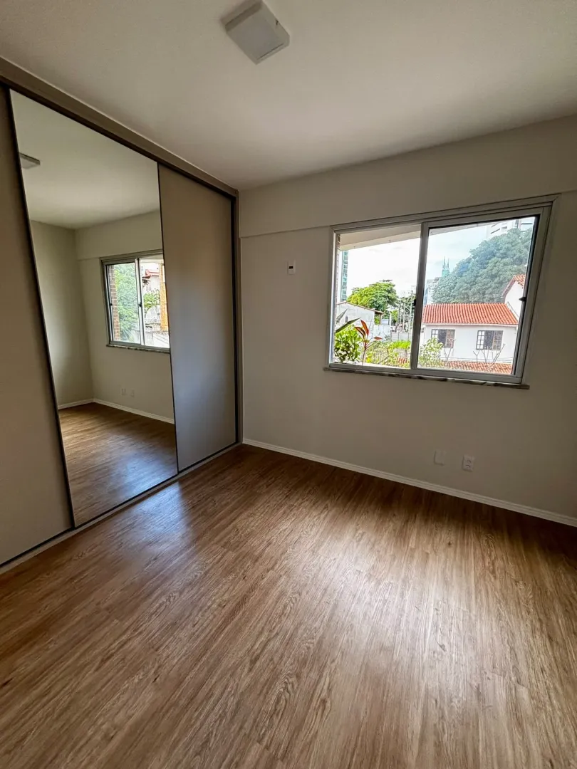 APARTAMENTO 3 QUARTOS  SU&Iacute;TE NASCENTE GARAGENS ELEVADOR PISCINA &Agrave; VENDA RIO VERMELHO  Salvador - 