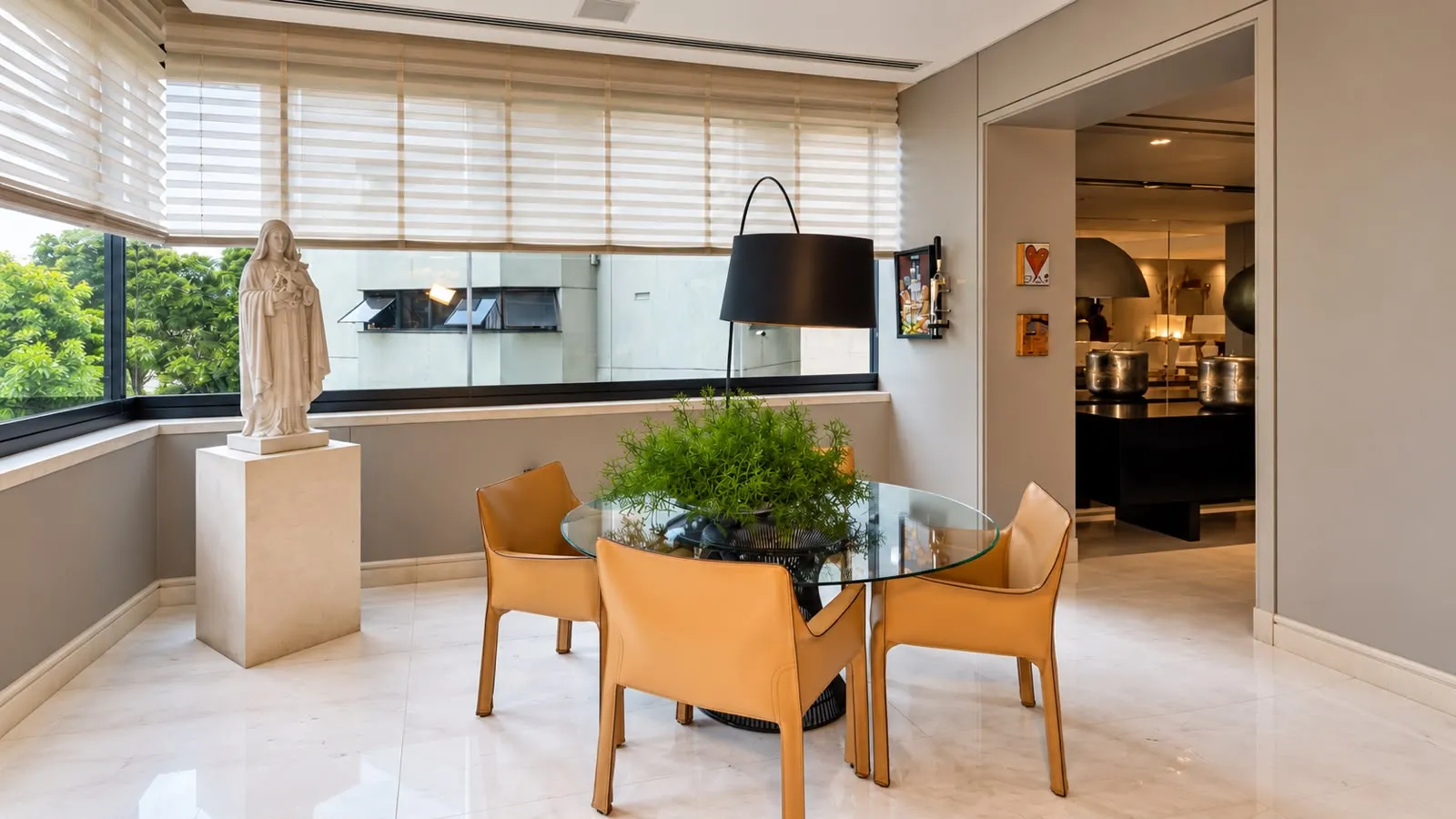 Apartamento &agrave; Venda no Jardim Paulistano, 826 m&sup2;, 5 Su&iacute;tes e 11 Vagas &ndash; S&atilde;o Paulo/SP  São Paulo - 