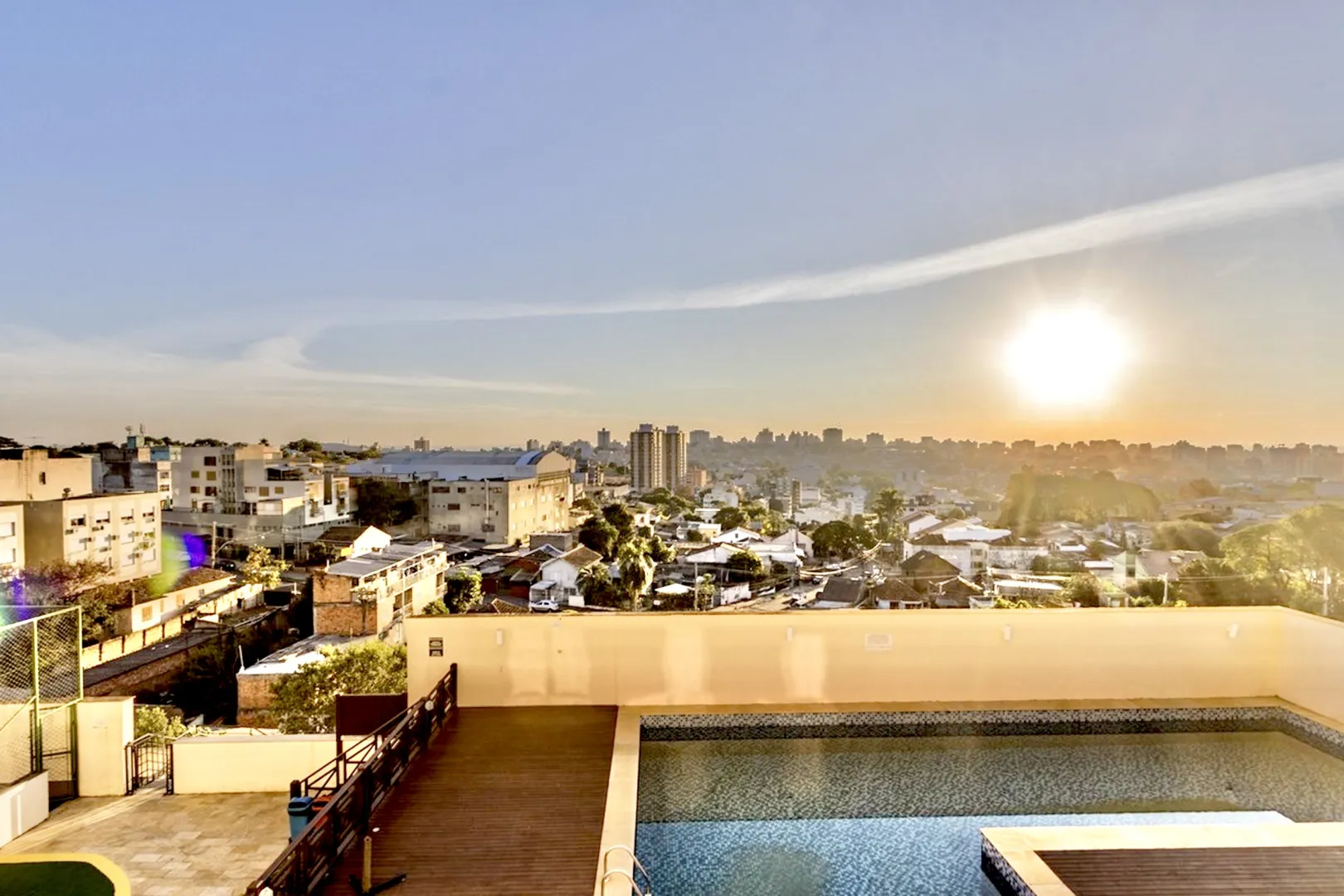 R$ 399.000 - &Oacute;TIMO APARTAMENTO - 60M2 - 2 DORM - SU&Iacute;TE - VISTA - 1 VAGA - INFRA  Porto Alegre - 