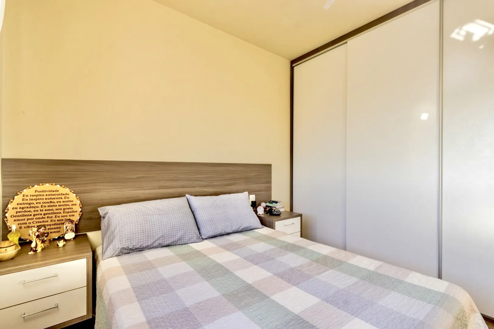 R$ 399.000 - &Oacute;TIMO APARTAMENTO - 60M2 - 2 DORM - SU&Iacute;TE - VISTA - 1 VAGA - INFRA  Porto Alegre - 