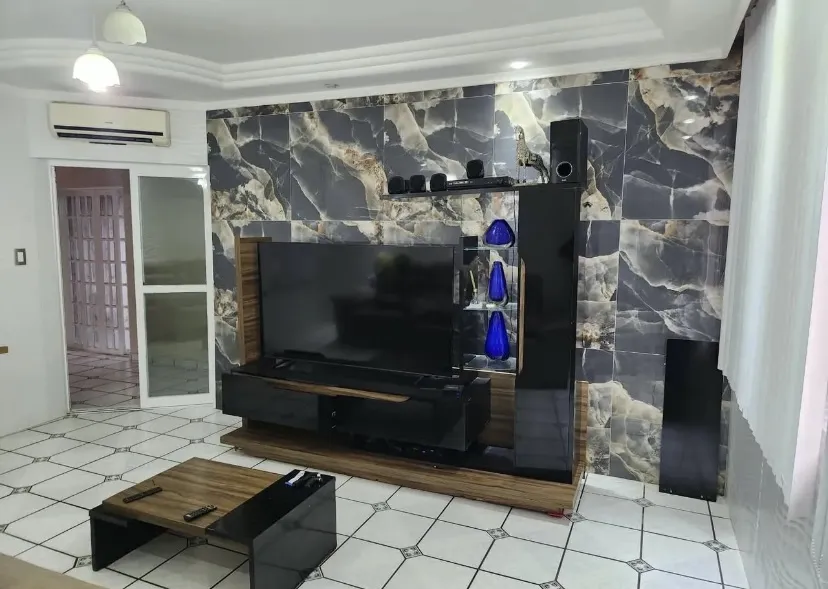 Triplex com 320 m&sup2;, 4 dormit&oacute;rios e 3 vagas &ndash; Bom Retiro, Santos  Santos - 