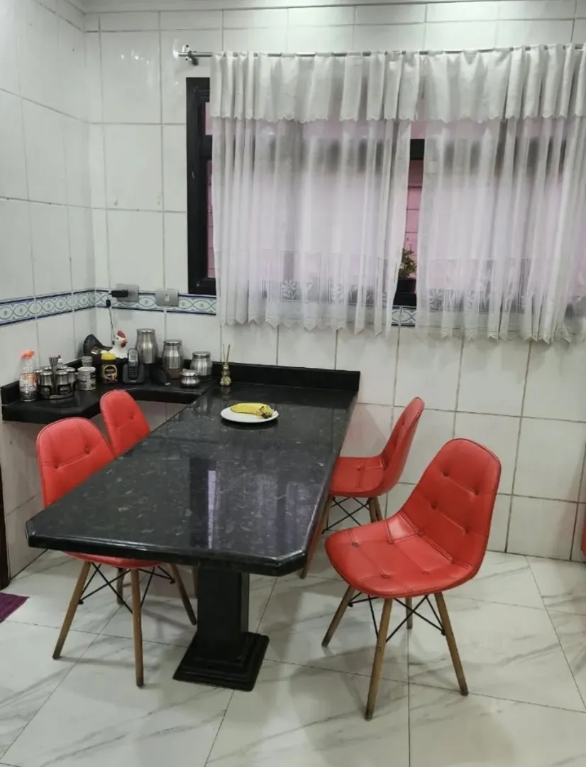 Triplex com 320 m&sup2;, 4 dormit&oacute;rios e 3 vagas &ndash; Bom Retiro, Santos  Santos - 