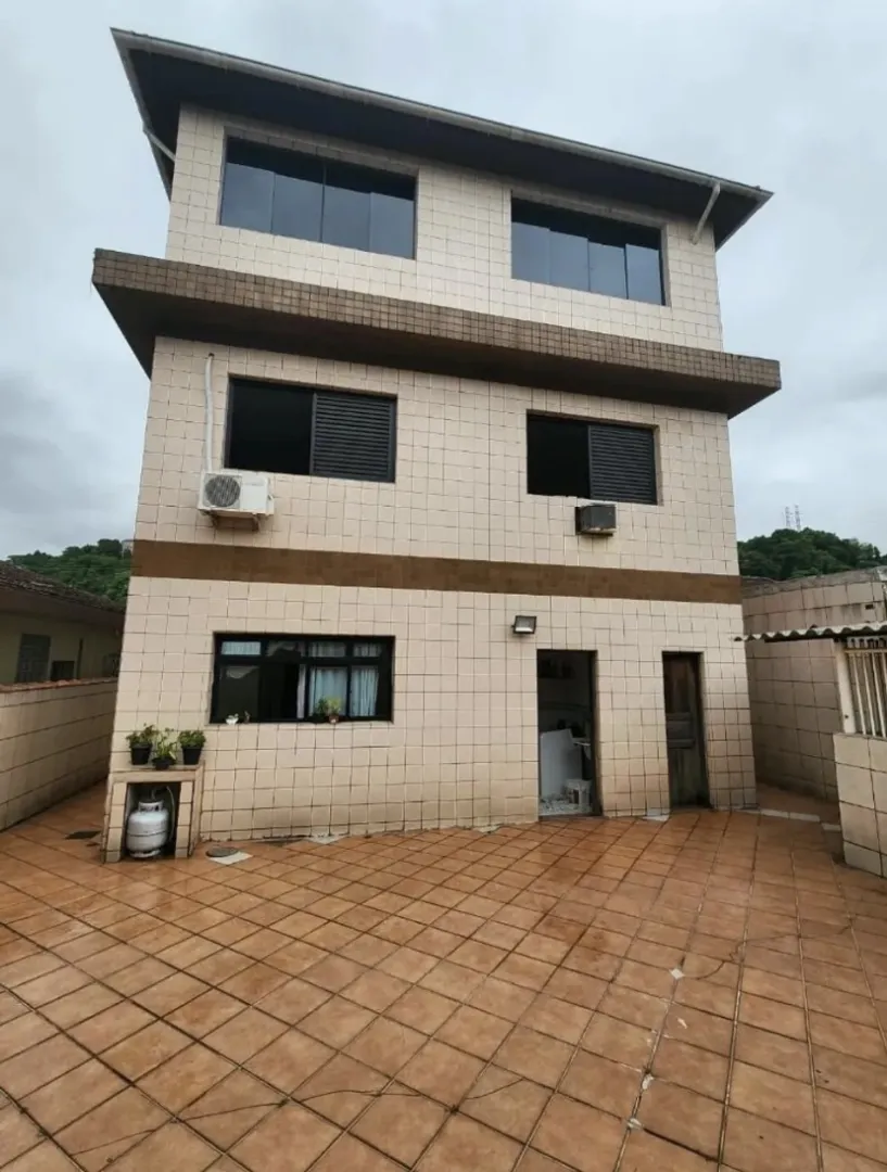 Triplex com 320 m&sup2;, 4 dormit&oacute;rios e 3 vagas &ndash; Bom Retiro, Santos  Santos - 
