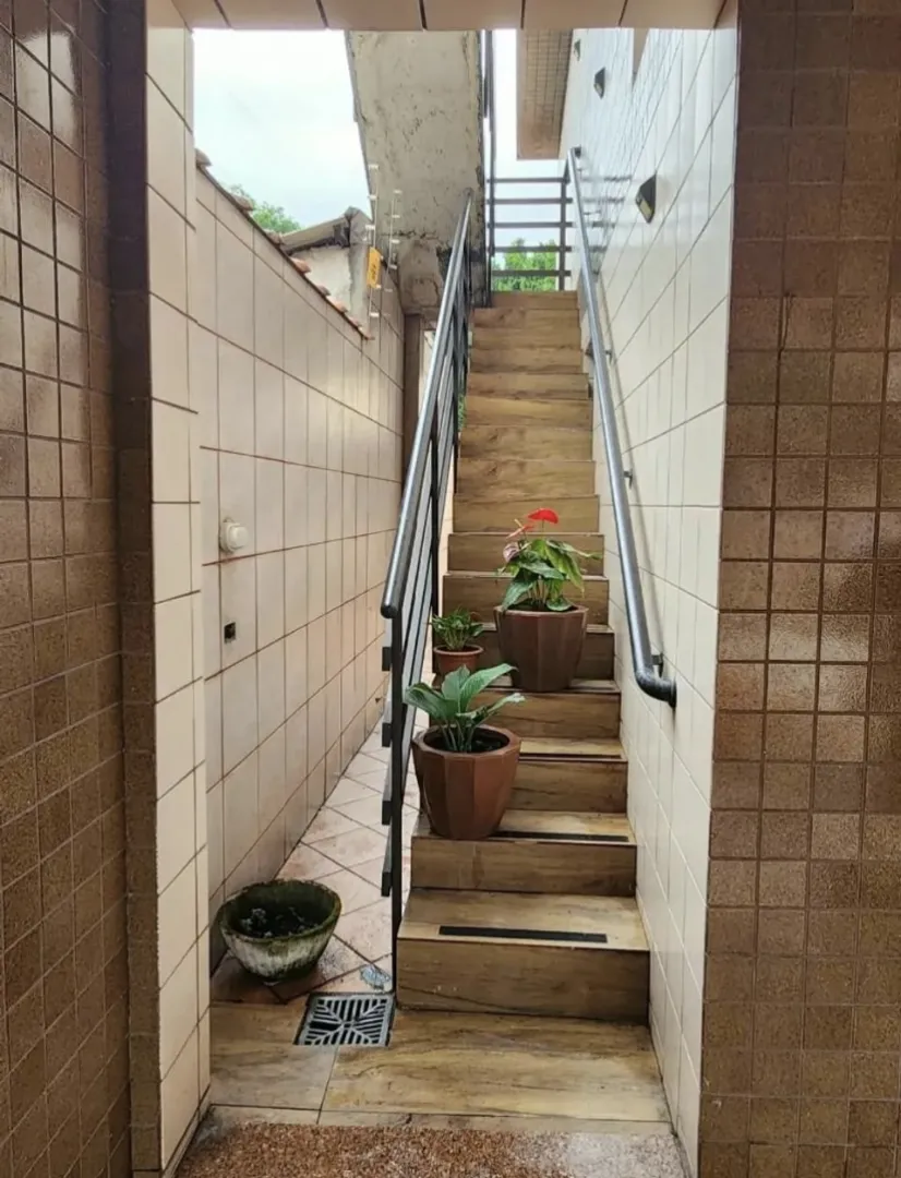 Triplex com 320 m&sup2;, 4 dormit&oacute;rios e 3 vagas &ndash; Bom Retiro, Santos  Santos - 