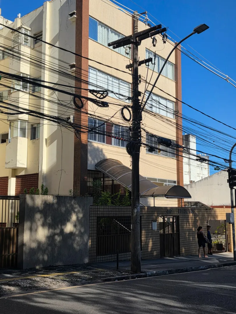 APARTAMENTO 3 QUARTOS DEPEND&Ecirc;NCIA REFORMADO GARAGEM &Agrave; VENDA NA GRA&Ccedil;A  Salvador - 