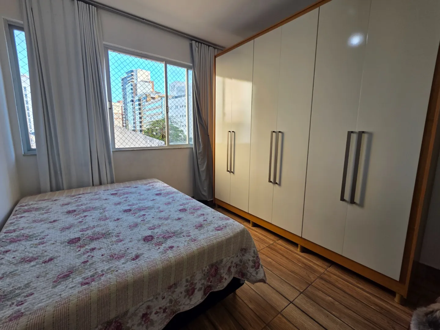 APARTAMENTO 3 QUARTOS DEPEND&Ecirc;NCIA REFORMADO GARAGEM &Agrave; VENDA NA GRA&Ccedil;A  Salvador - 