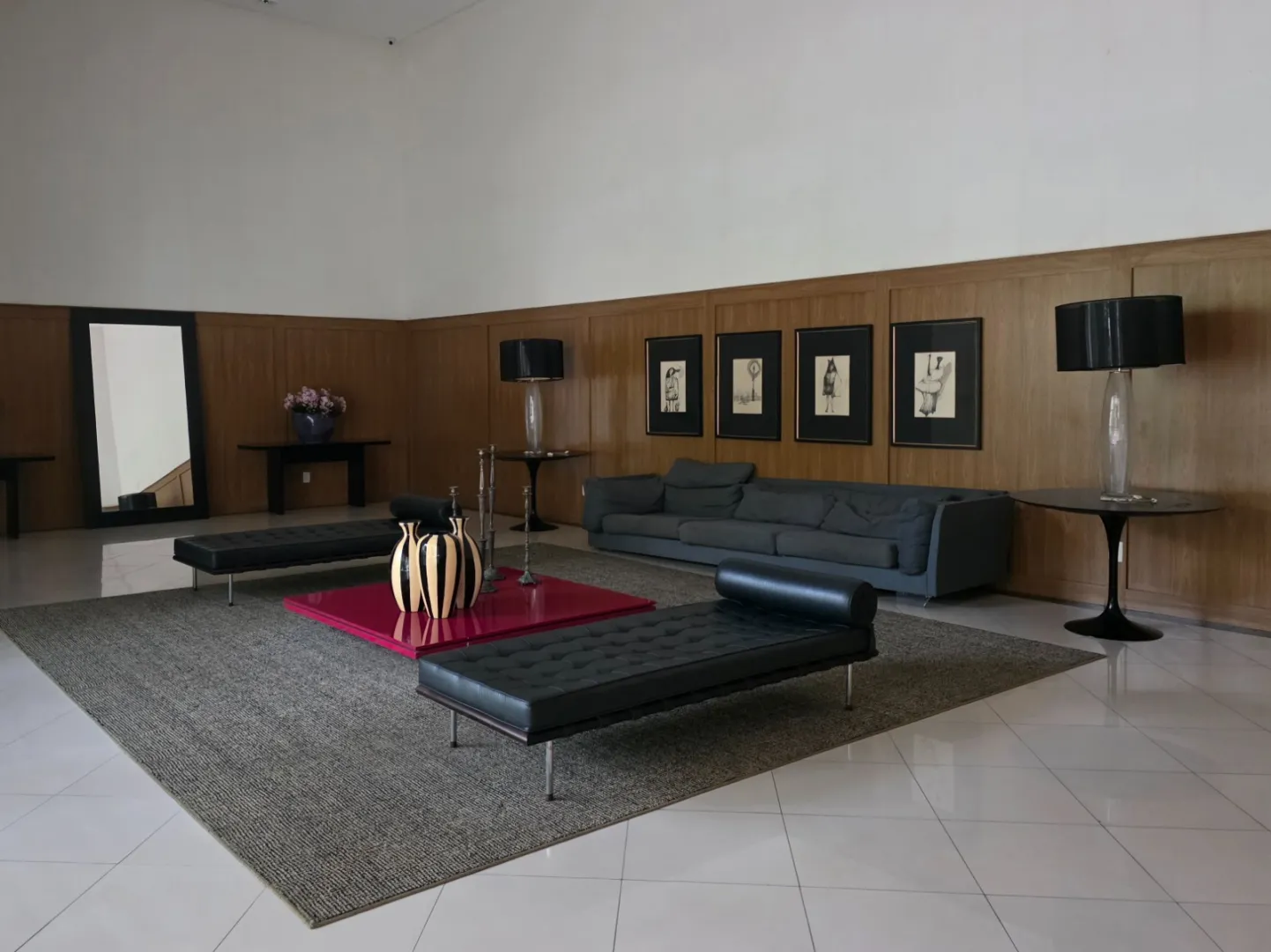 APARTAMENTO 3 QUARTOS SU&Iacute;TE VARANDA PISCINA QUADRAS GARAGENS VENDA RIO VERMELHO  Salvador - 