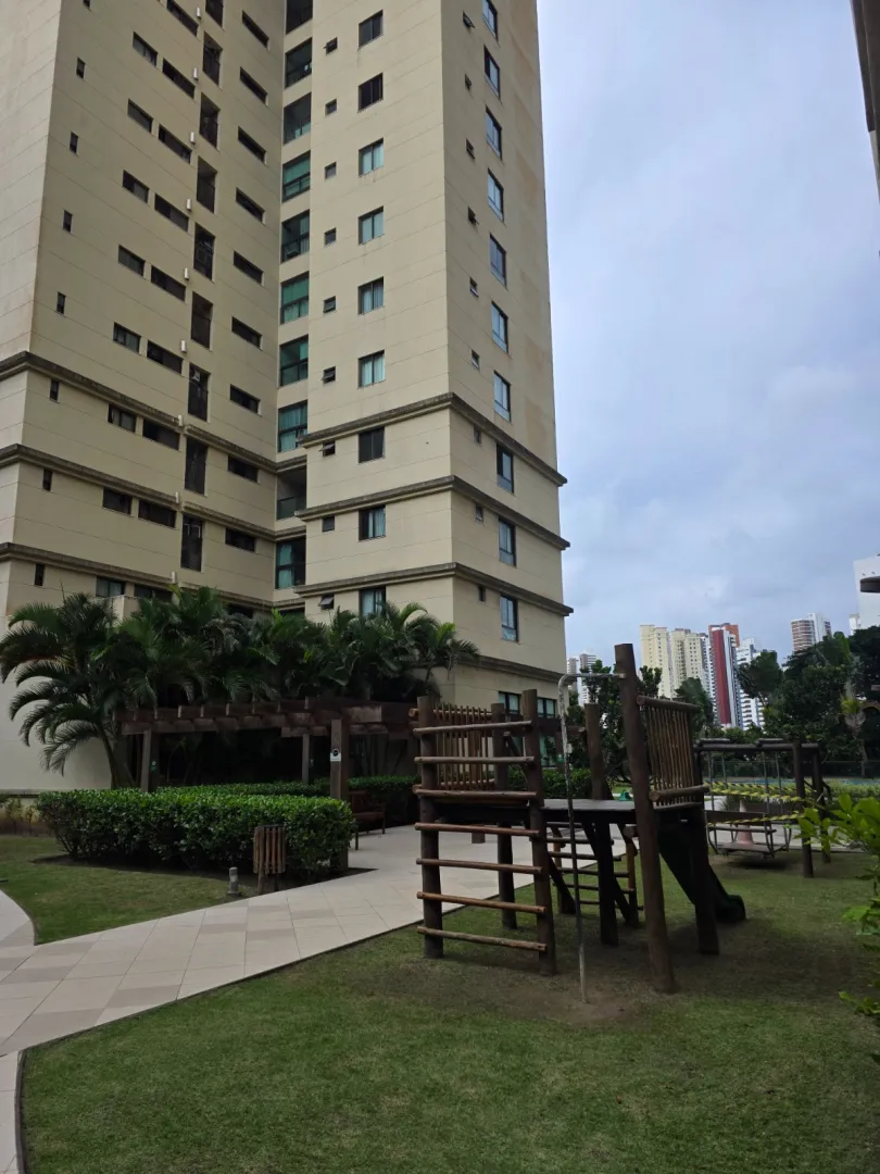 APARTAMENTO 3 QUARTOS SU&Iacute;TE VARANDA PISCINA QUADRAS GARAGENS VENDA RIO VERMELHO  Salvador - 