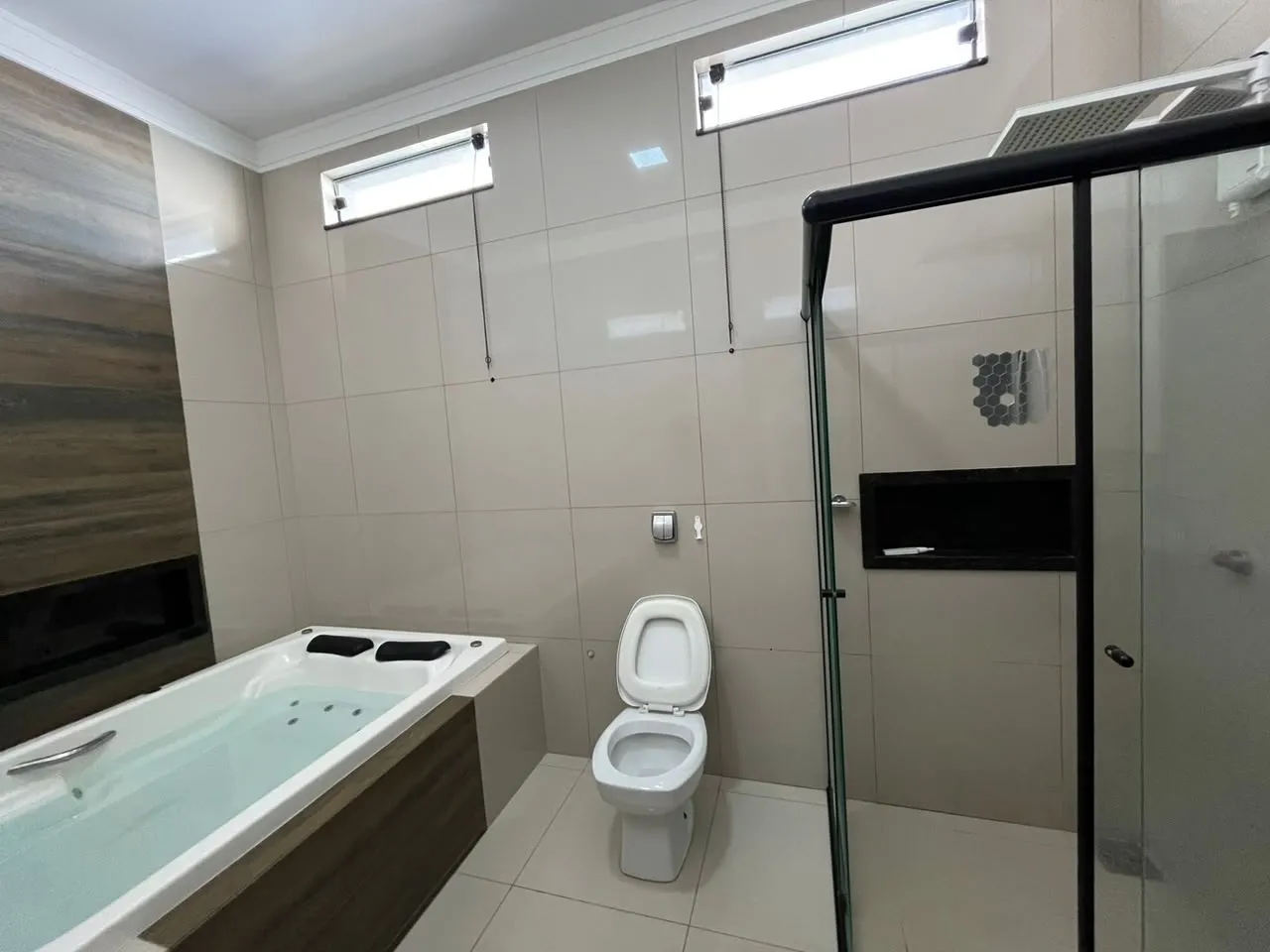 Casa com Banheira no Mirian  Santa Cruz do Rio Pardo - 