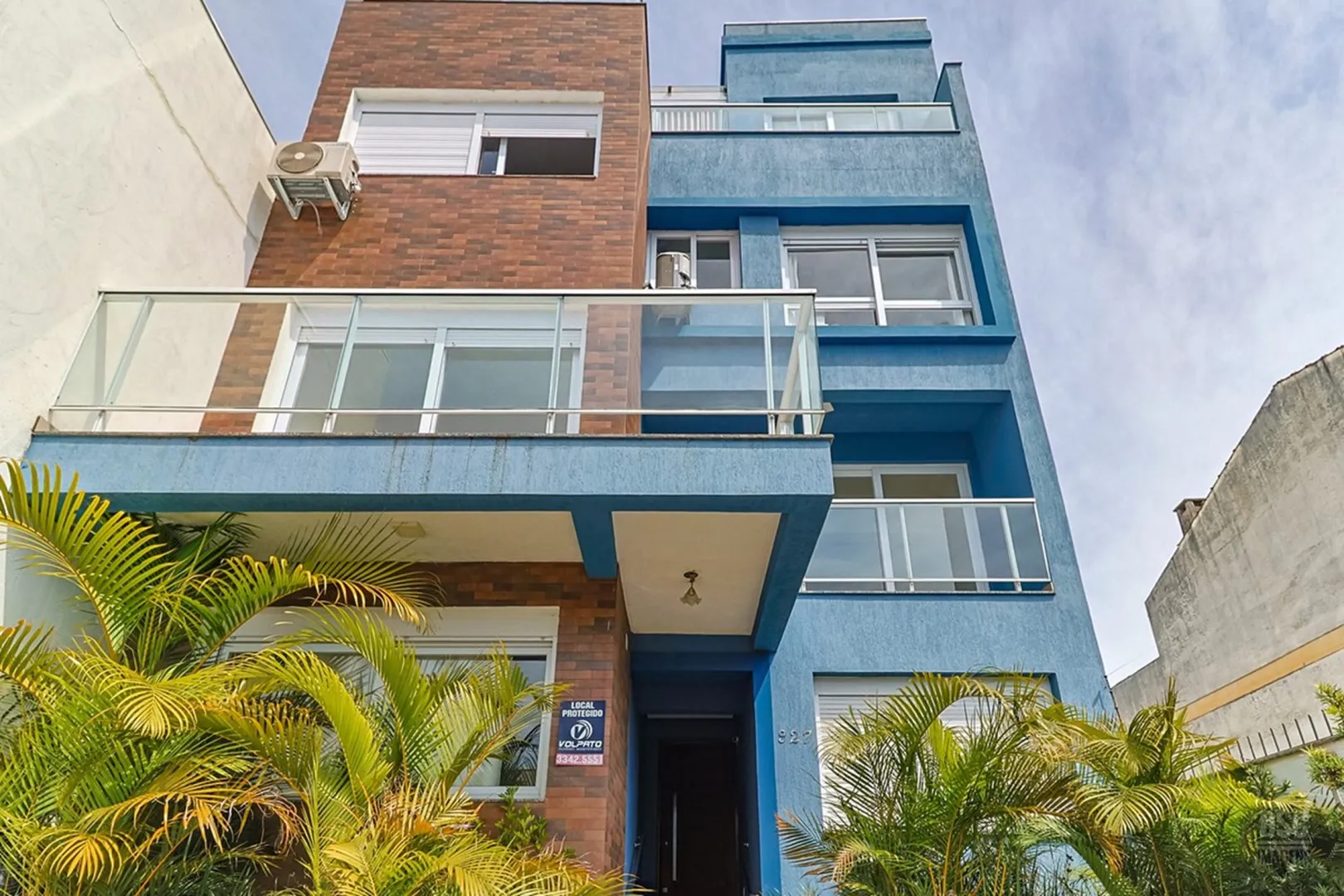R$ 360.000 - APARTAMENTO DE FRENTE - 57M2 - 2 DORM - SACADA - 1 VAGA  Porto Alegre - 