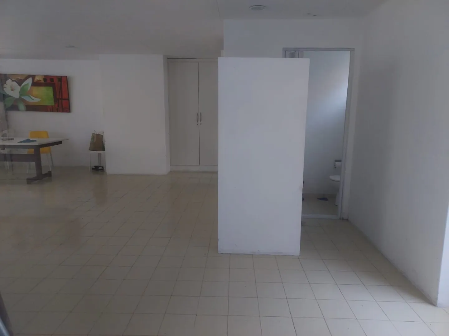 APARTAMENTO 3 QUARTOS SU&Iacute;TE DEPEND&Ecirc;NCIA GARAGEM ELEVADOR &Agrave; VENDA NA BARRA!  Salvador - 