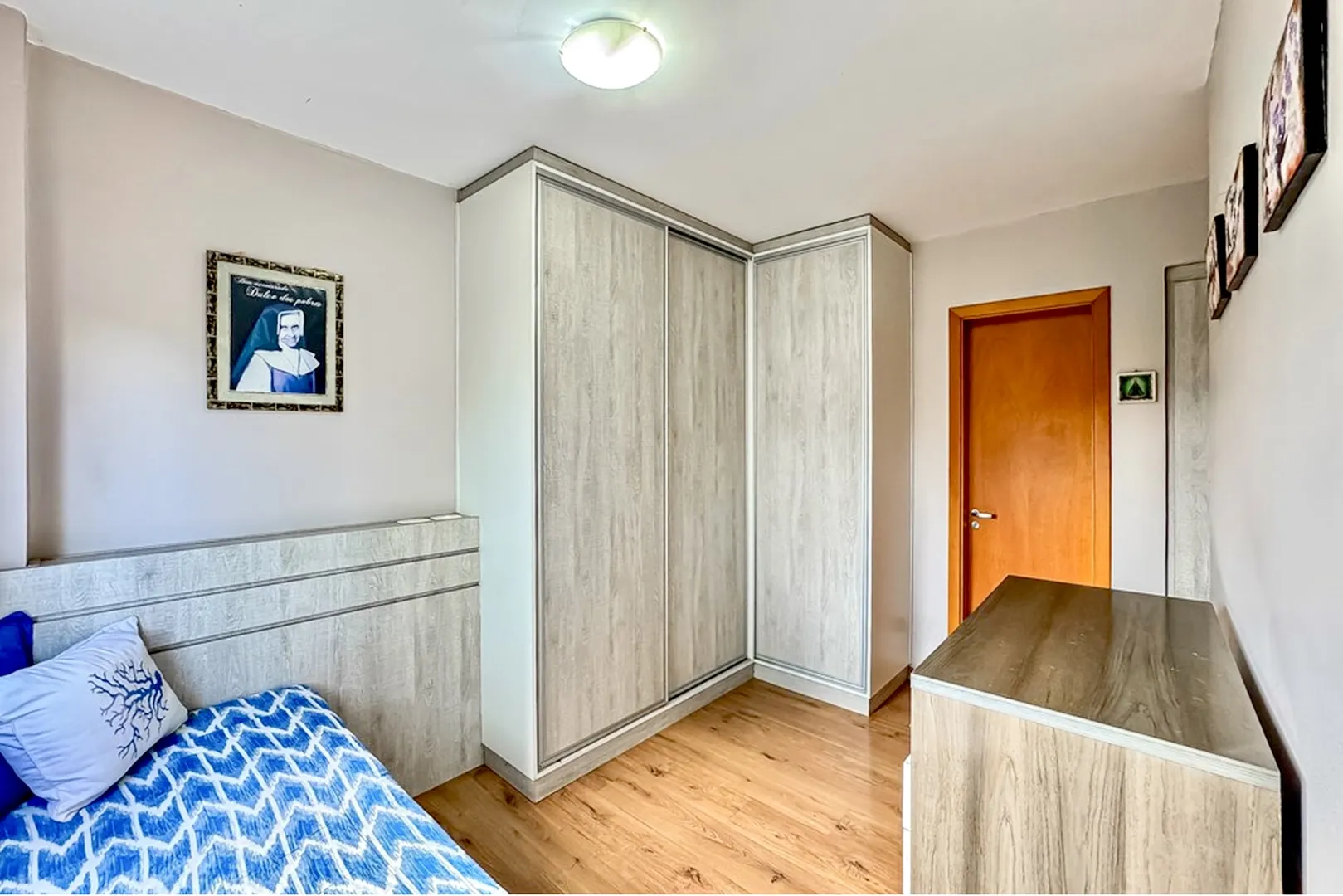 R$ 490.000 - &Oacute;TIMO APARTAMENTO - 62M2 - 2 DORM - SU&Iacute;TE - SACADA - 1 VAGA - INFRA  Porto Alegre - 