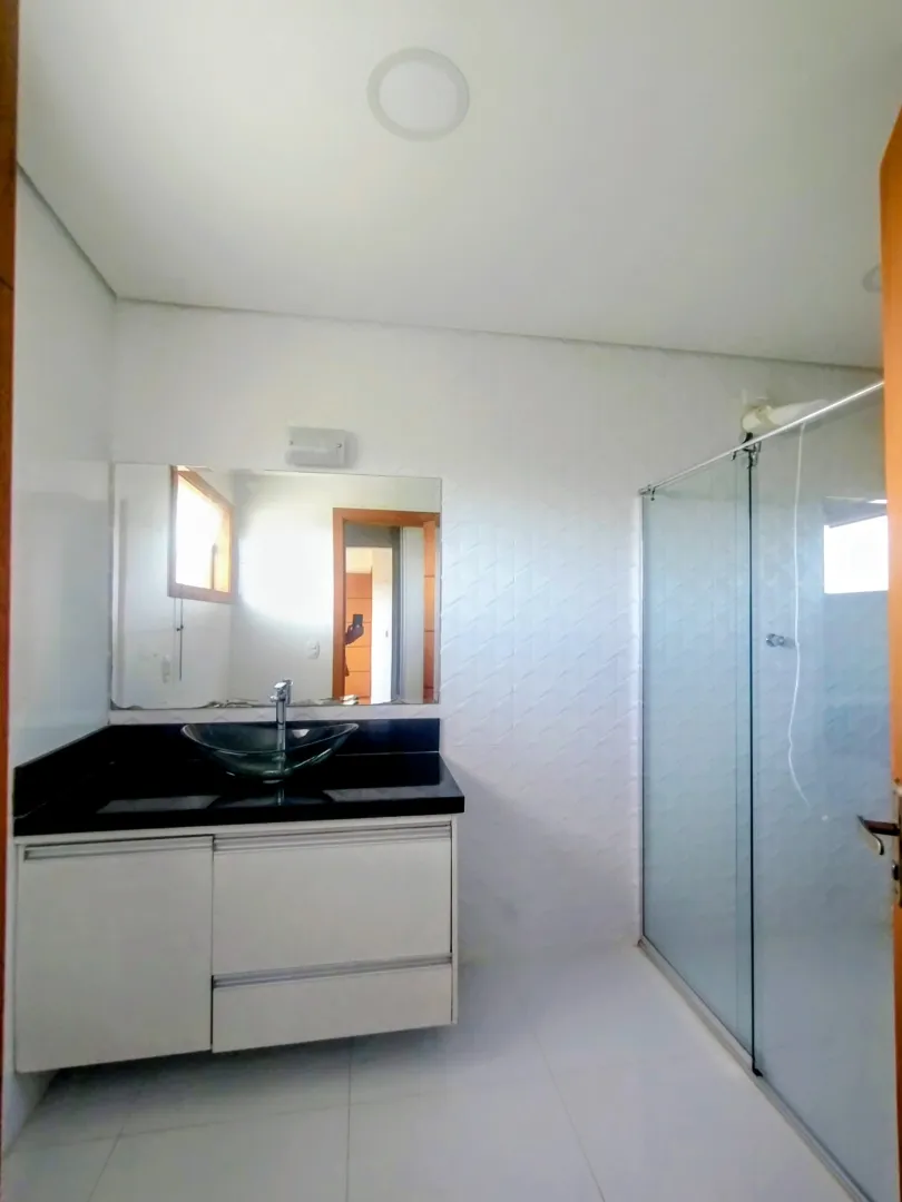 Casa de alto padr&atilde;o &agrave; venda no condom&iacute;nio Pontal das Gar&ccedil;as  Igaratá - 
