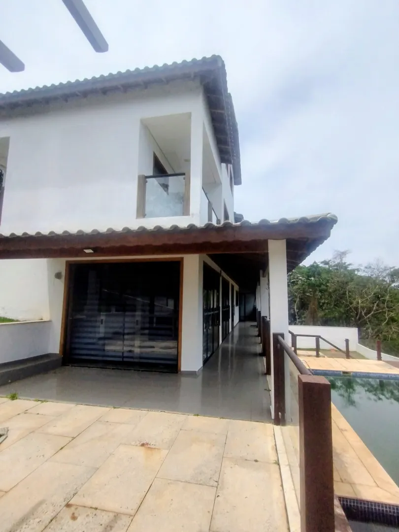 Casa de alto padr&atilde;o &agrave; venda no condom&iacute;nio Pontal das Gar&ccedil;as  Igaratá - 