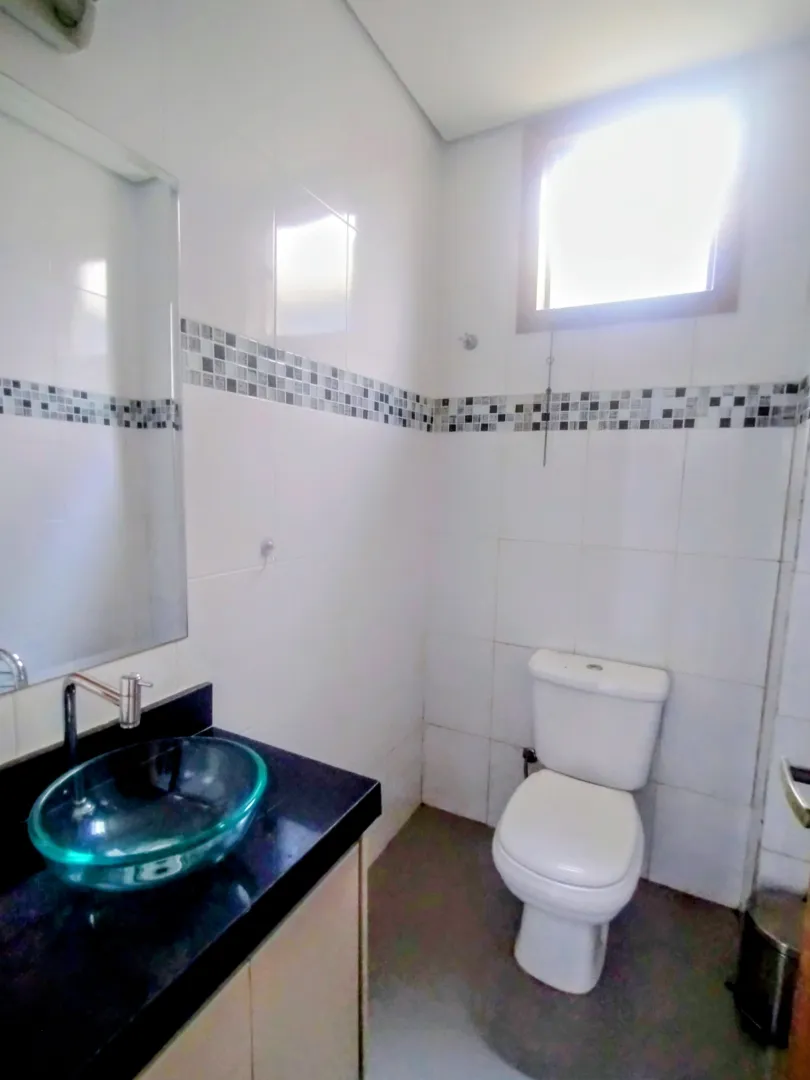 Casa de alto padr&atilde;o &agrave; venda no condom&iacute;nio Pontal das Gar&ccedil;as  Igaratá - 