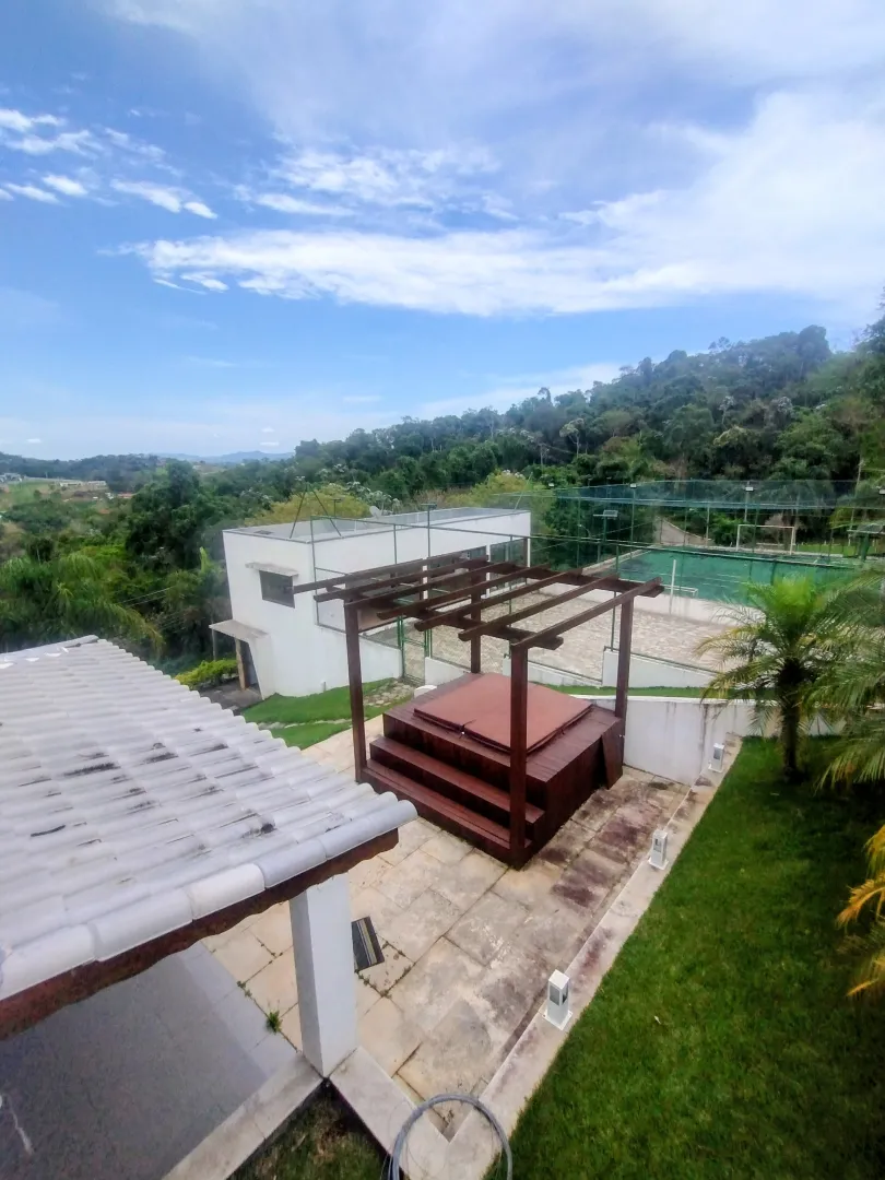 Casa de alto padr&atilde;o &agrave; venda no condom&iacute;nio Pontal das Gar&ccedil;as  Igaratá - 