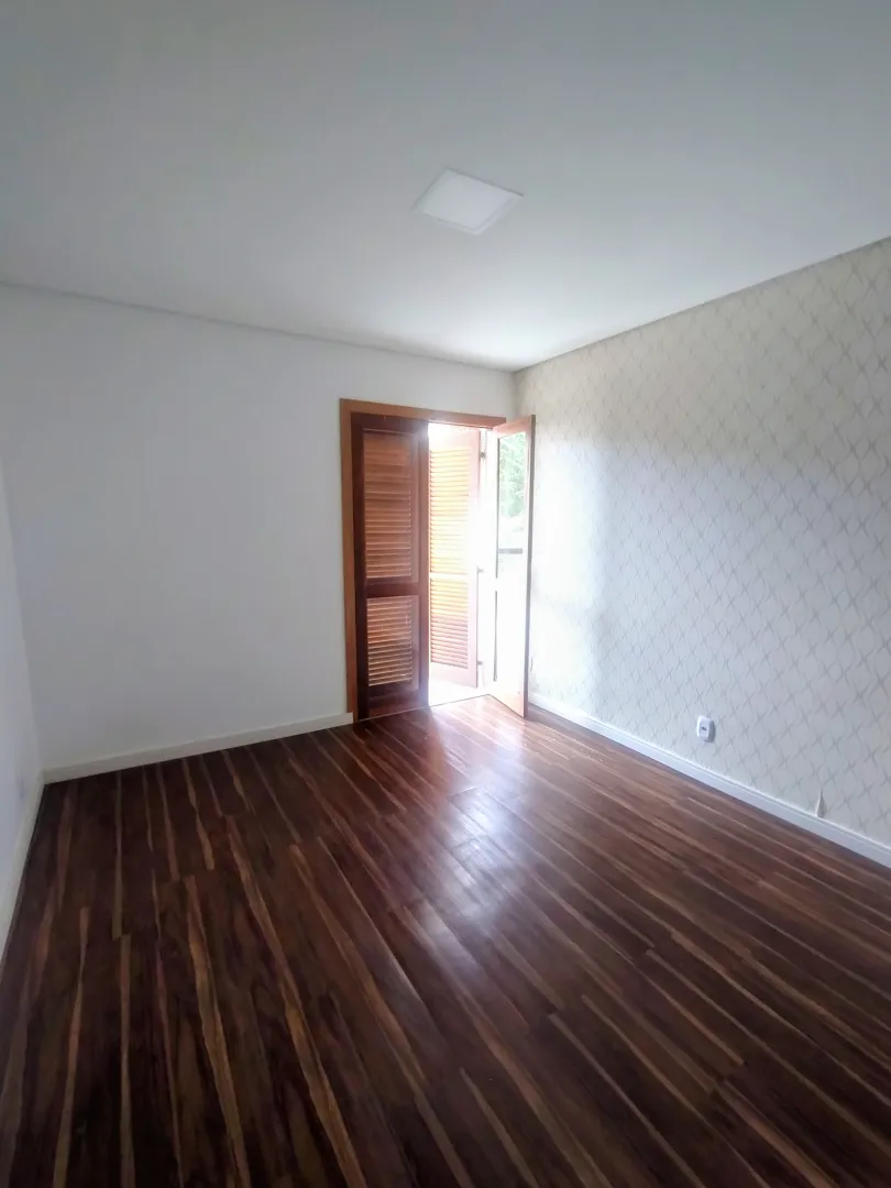Casa de alto padr&atilde;o &agrave; venda no condom&iacute;nio Pontal das Gar&ccedil;as  Igaratá - 