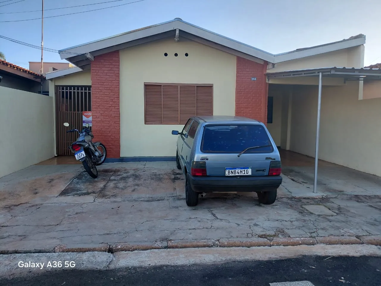 Casa com quintal espa&ccedil;oso  Santa Cruz do Rio Pardo - 