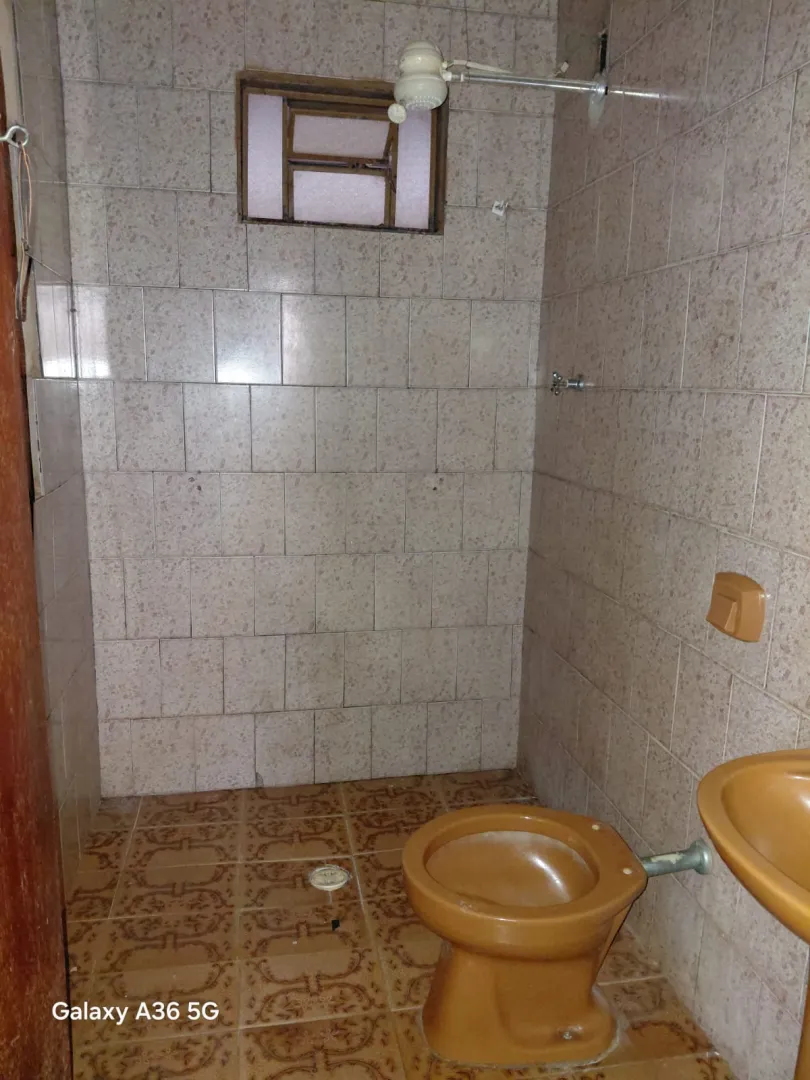 Casa com quintal espa&ccedil;oso  Santa Cruz do Rio Pardo - 