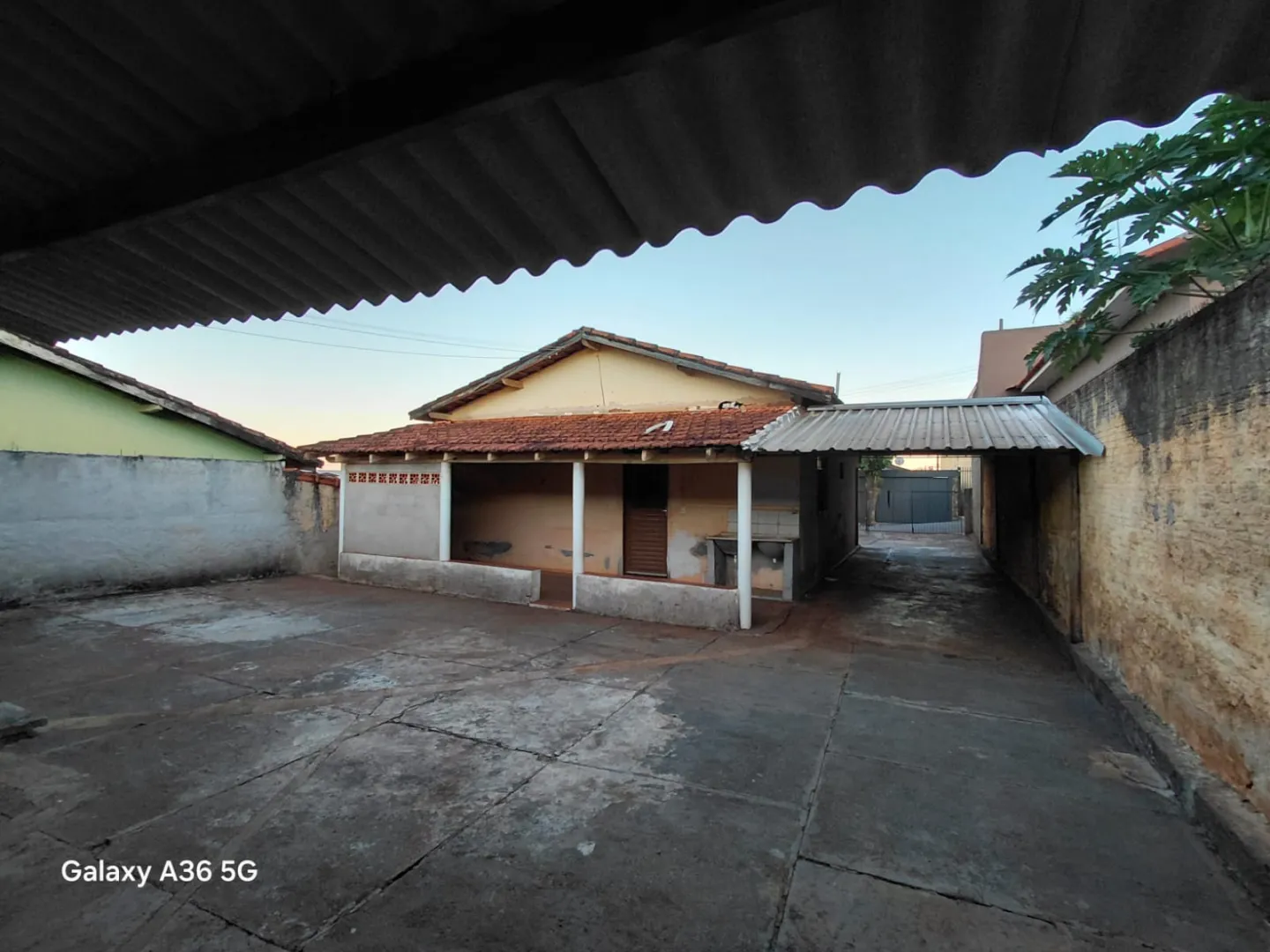 Casa com quintal espa&ccedil;oso  Santa Cruz do Rio Pardo - 
