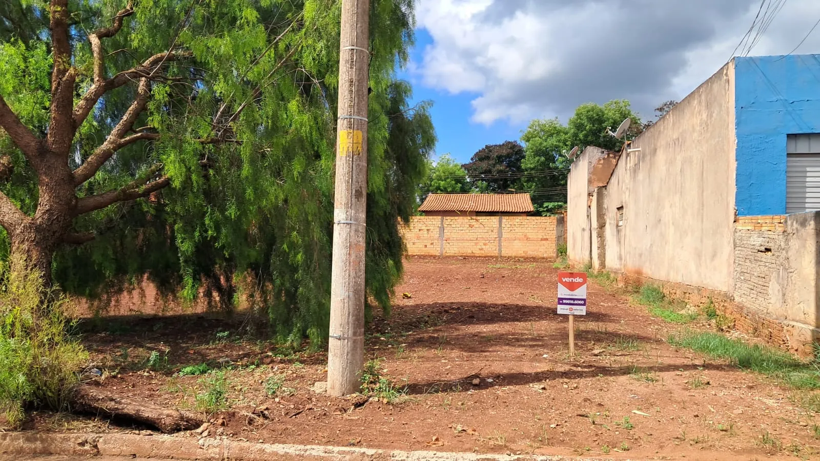 Terreno com tamanho 10x30  Santa Cruz do Rio Pardo - 
