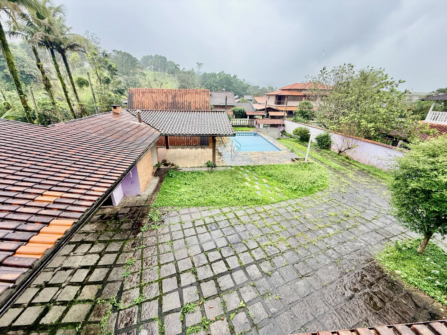 Casa Duplex com 4 Quartos, Piscina e Chal&eacute; em Condom&iacute;nio Fechado &mdash; Guapimirim/RJ  Guapimirim - 