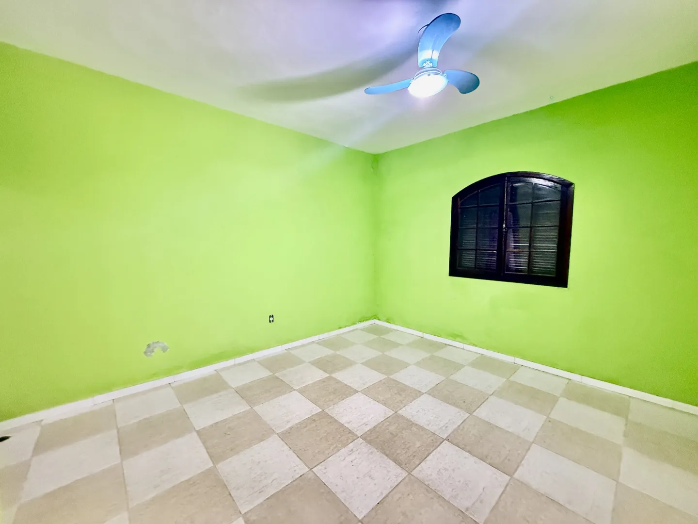 Casa Duplex com 4 Quartos, Piscina e Chal&eacute; em Condom&iacute;nio Fechado &mdash; Guapimirim/RJ  Guapimirim - 