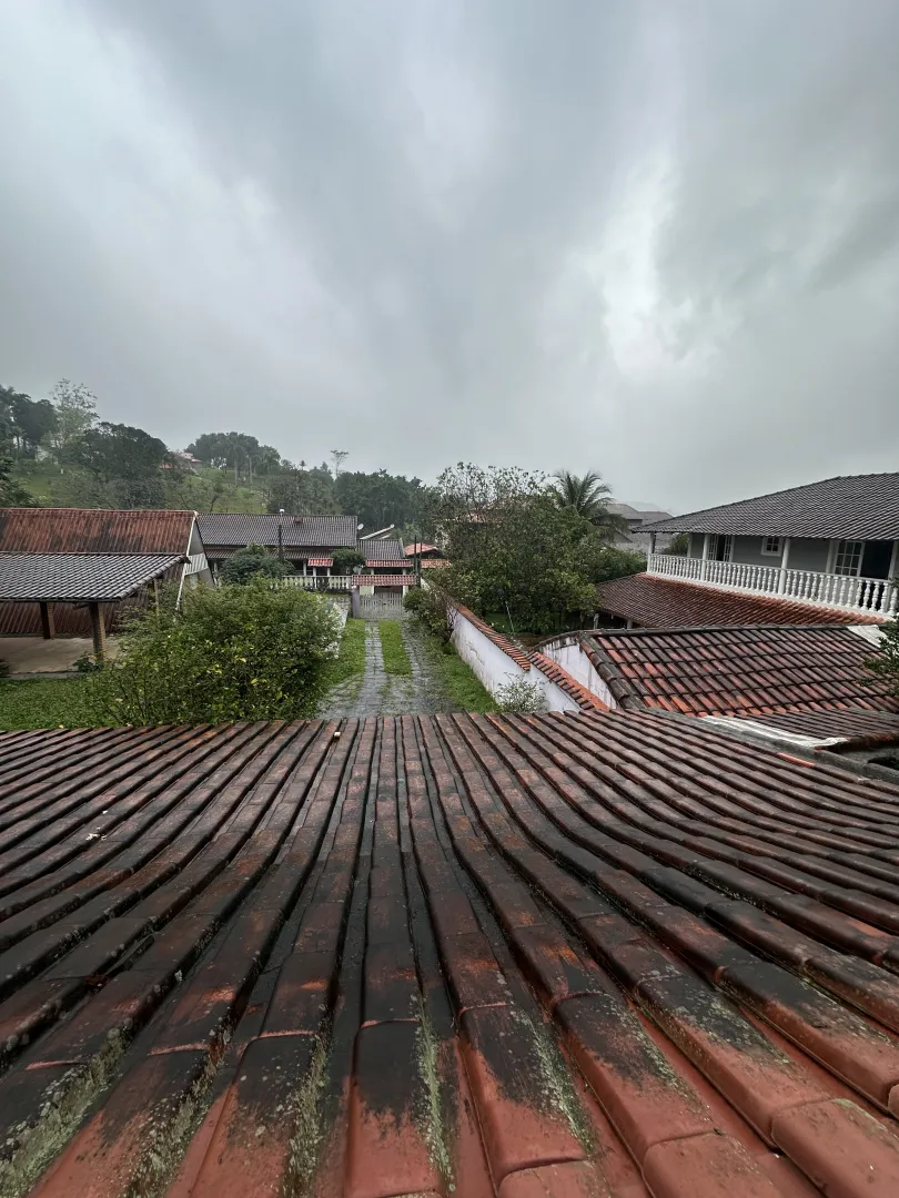Casa Duplex com 4 Quartos, Piscina e Chal&eacute; em Condom&iacute;nio Fechado &mdash; Guapimirim/RJ  Guapimirim - 